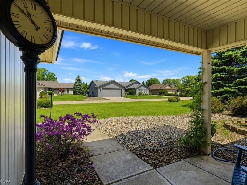 33037 Pebblebrook Drive, North Ridgeville, OH 44039 Photo 4