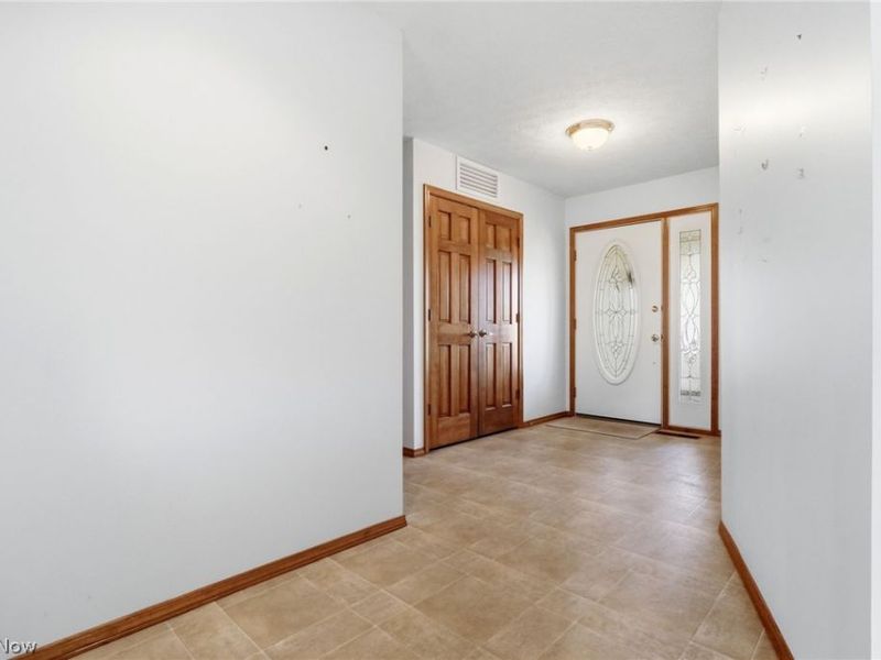 33037 Pebblebrook Drive, North Ridgeville, OH 44039 Photo 6