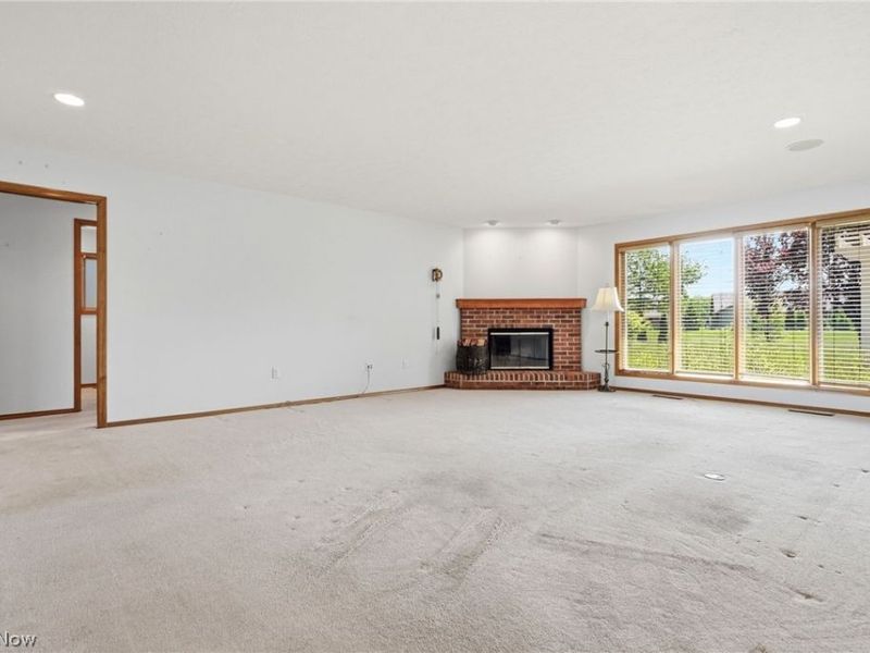33037 Pebblebrook Drive, North Ridgeville, OH 44039 Photo 8
