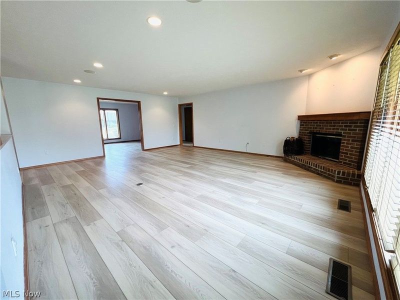 33037 Pebblebrook Drive, North Ridgeville, OH 44039 Photo 9