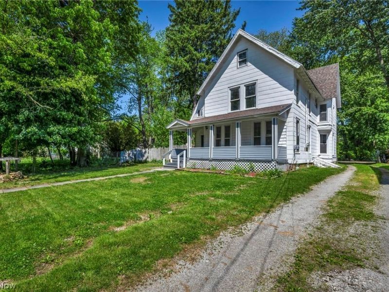 1004 East Avenue , Elyria, OH 44035 Photo 5