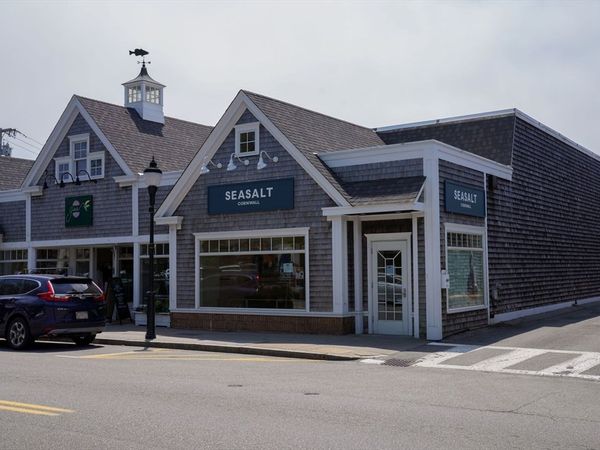 199 Main Street, Falmouth, MA 02540