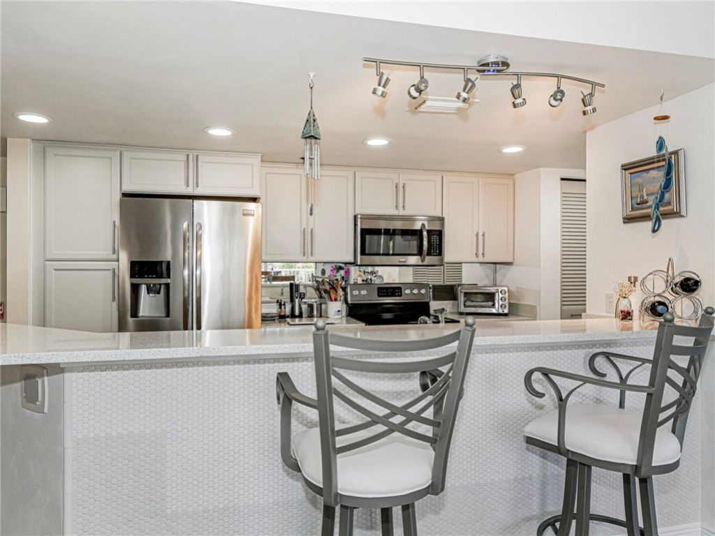 2700 N Highway A1a, Unit 305, Fort Pierce, FL 34949 Photo