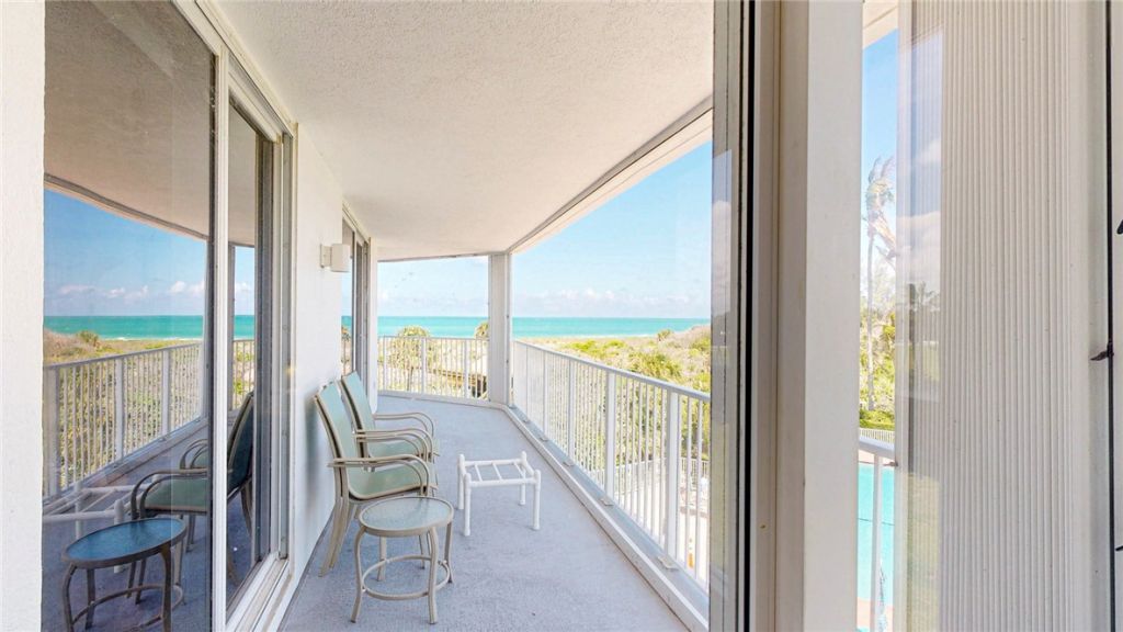 2700 N Highway A1a, Unit 305, Fort Pierce, FL 34949 Photo