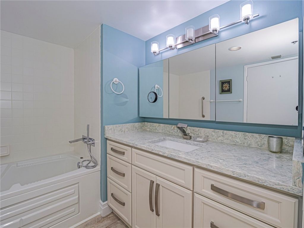 2700 N Highway A1a, Unit 305, Fort Pierce, FL 34949 Photo