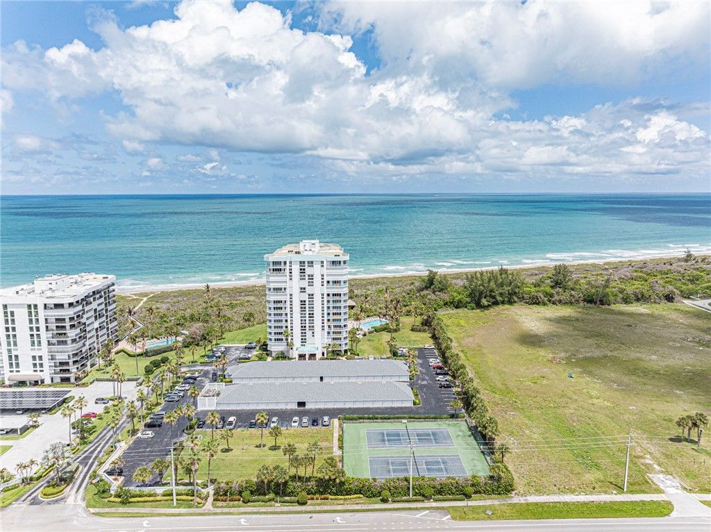 2700 N Highway A1a, Unit 305, Fort Pierce, FL 34949 Photo