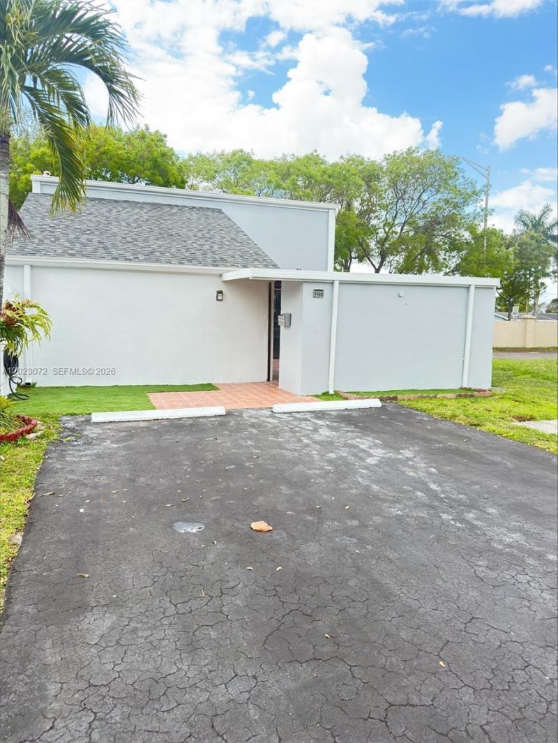 Please Call For Address, Miami, FL 33175 Photo