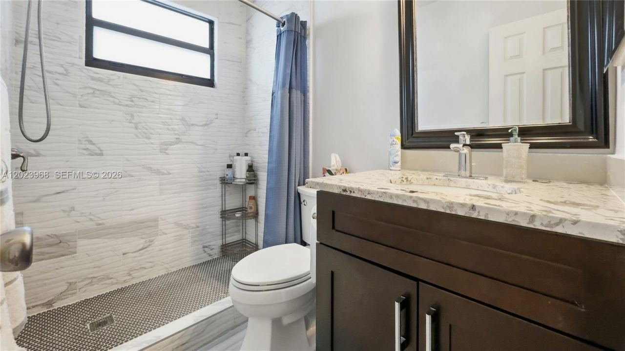 201 NW 106th Ter , Pembroke Pines, FL 33026 Photo