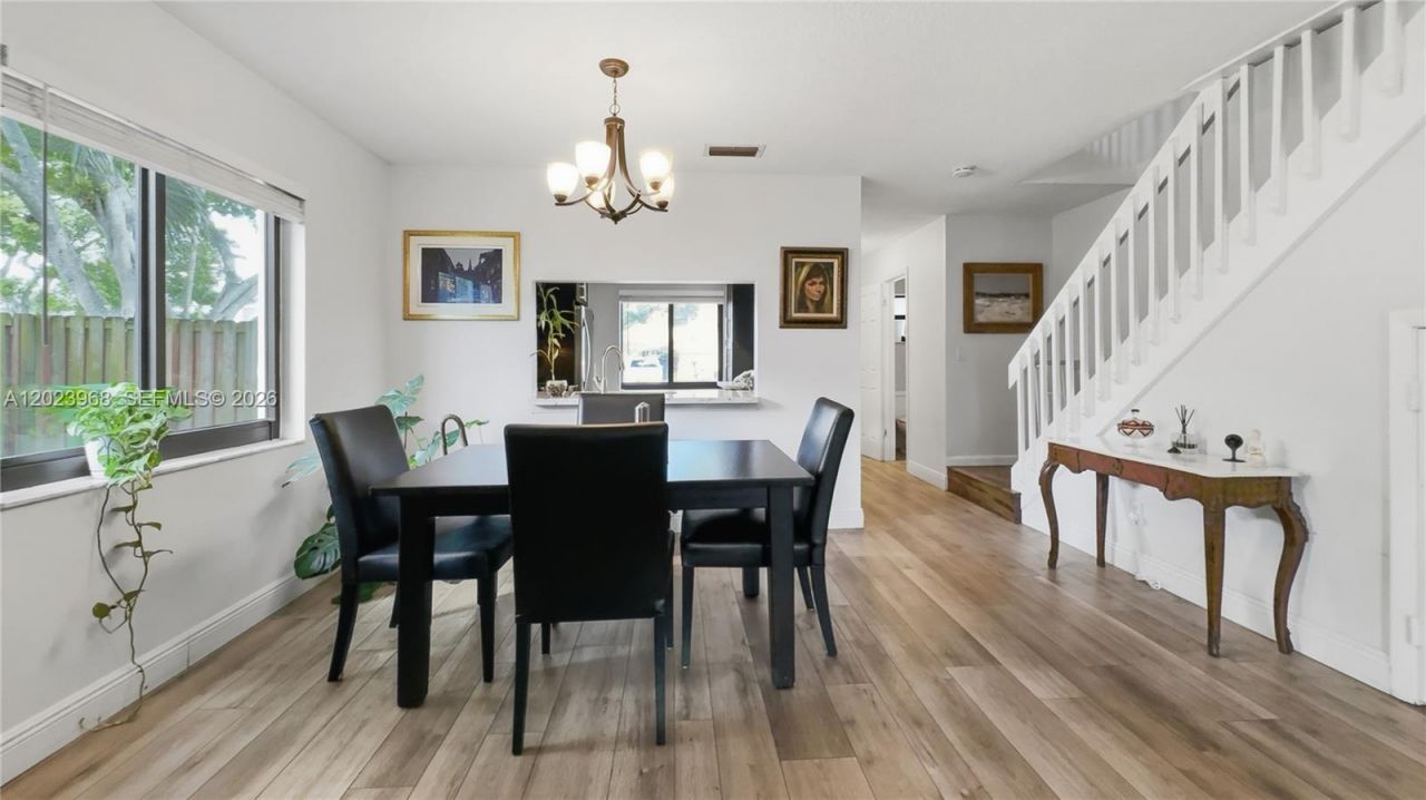 201 NW 106th Ter , Pembroke Pines, FL 33026 Photo