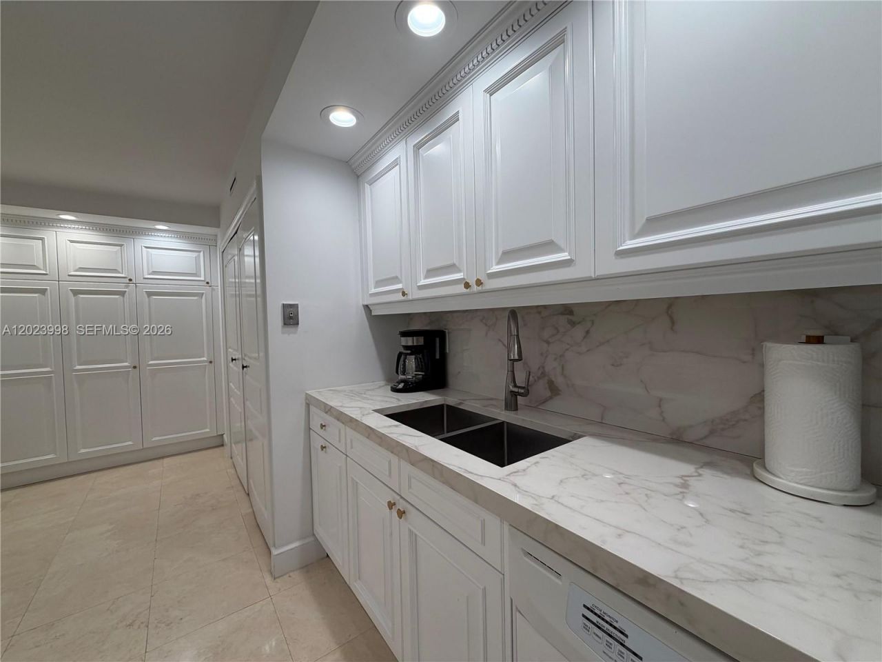 1111 Crandon Blvd, Unit B1105, Key Biscayne, FL 33149 Photo