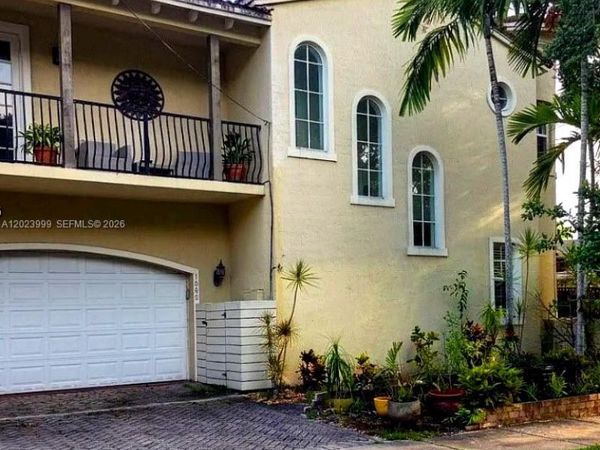 1806 SW 23rd St, Fort Lauderdale, FL 33315