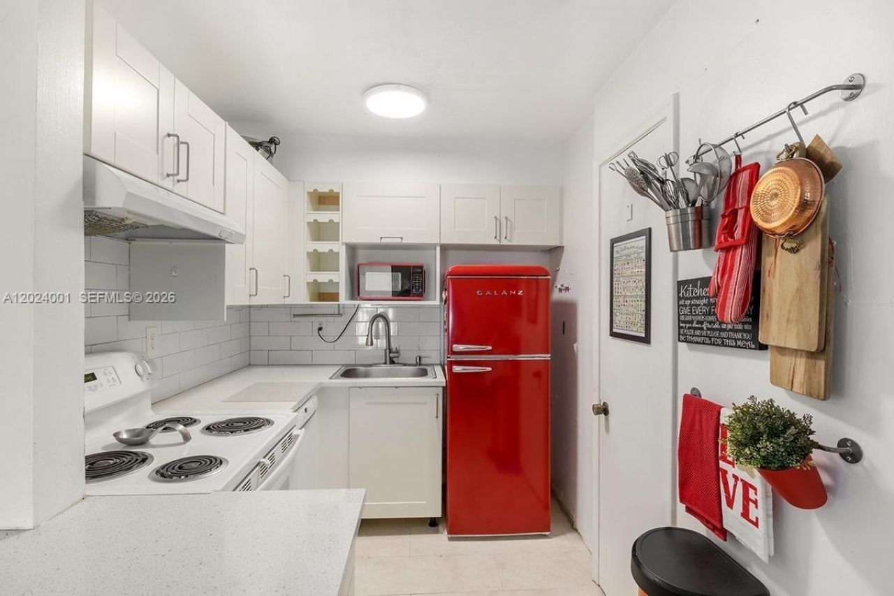 8701 SW 141st St , Unit L5, Palmetto Bay, FL 33176 Photo