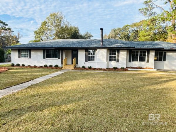9151 Old Mobile Road, Spanish Fort, AL 36527