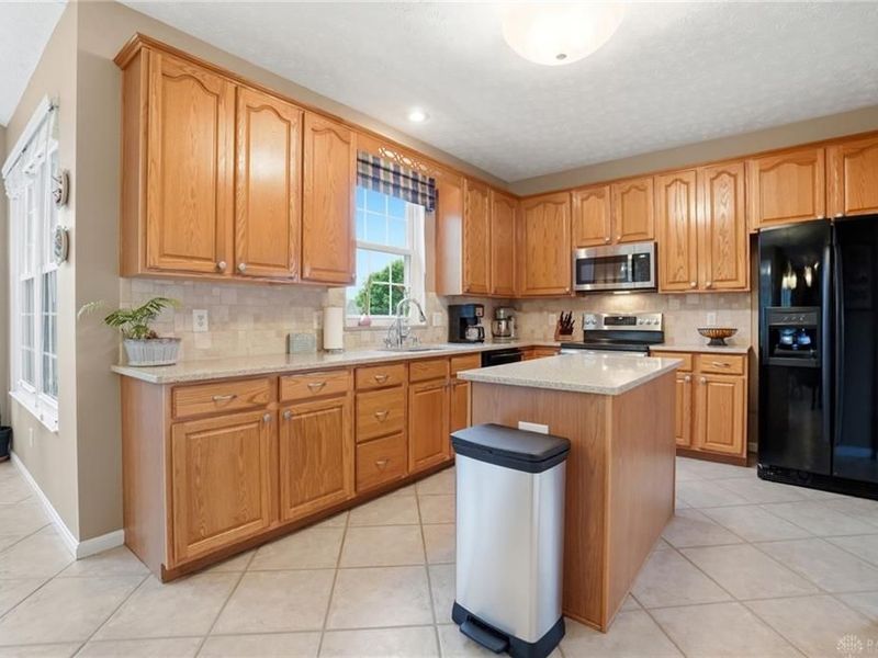 424 Tillotson Place, Washington Township, OH 45458 Photo 14