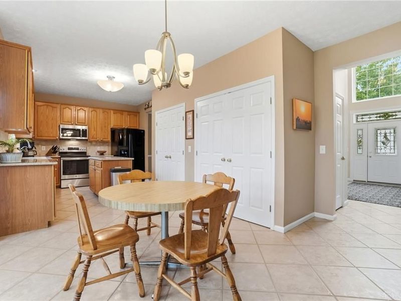 424 Tillotson Place, Washington Township, OH 45458 Photo 8