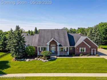 5922 Lakeview Drive, Washington Twp, MI 48094