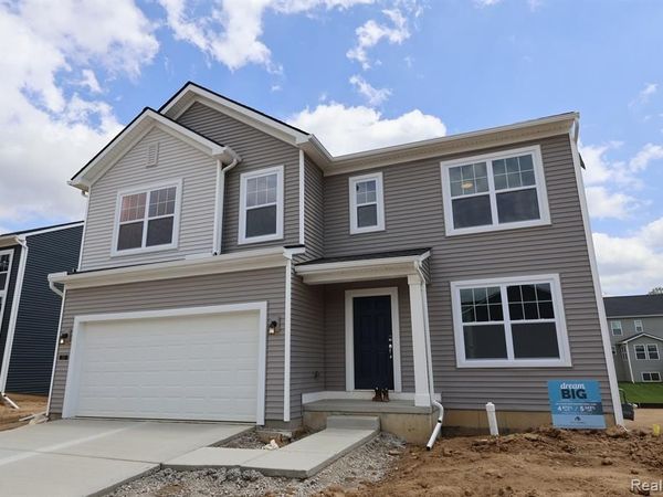 713 Whisperwood Way , Chelsea, MI 48118