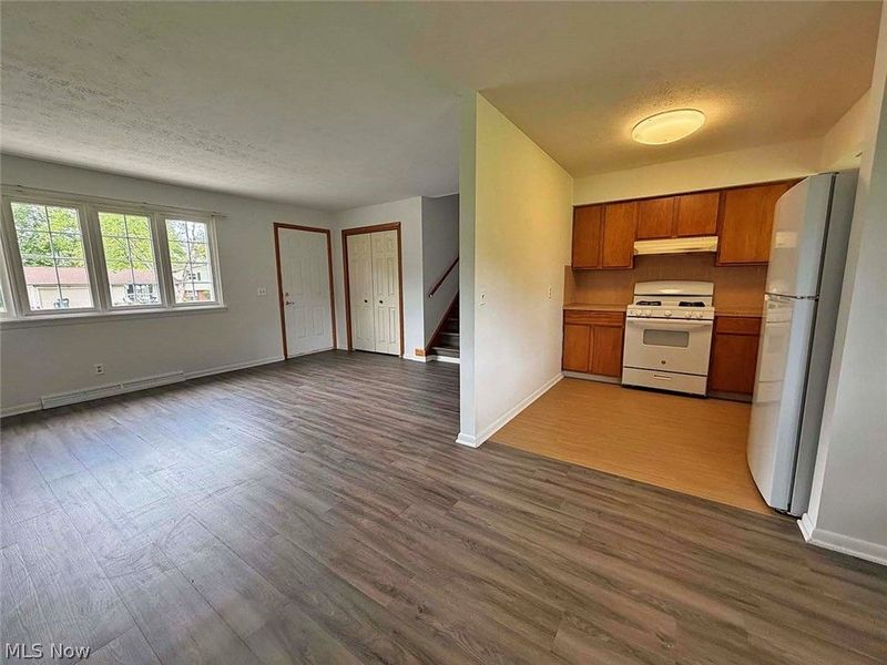 7090 Hillridge Avenue NE, Canton, OH 44721 Photo 9