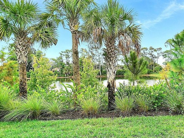 5766 SE Edgewater Circle, Stuart, FL 34997