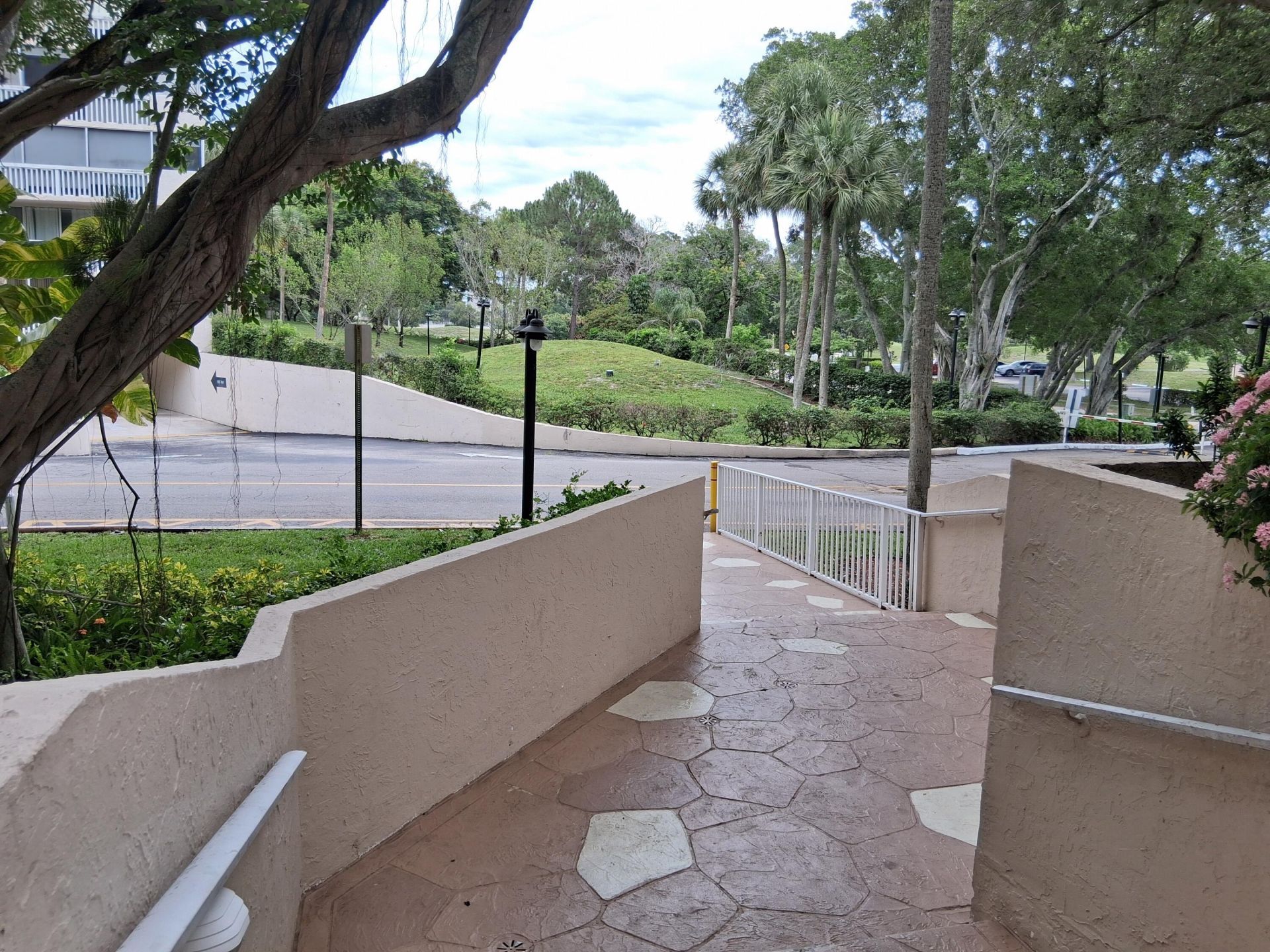 7001 Environ Boulevard, Unit 403, Lauderhill, FL 33319 Photo