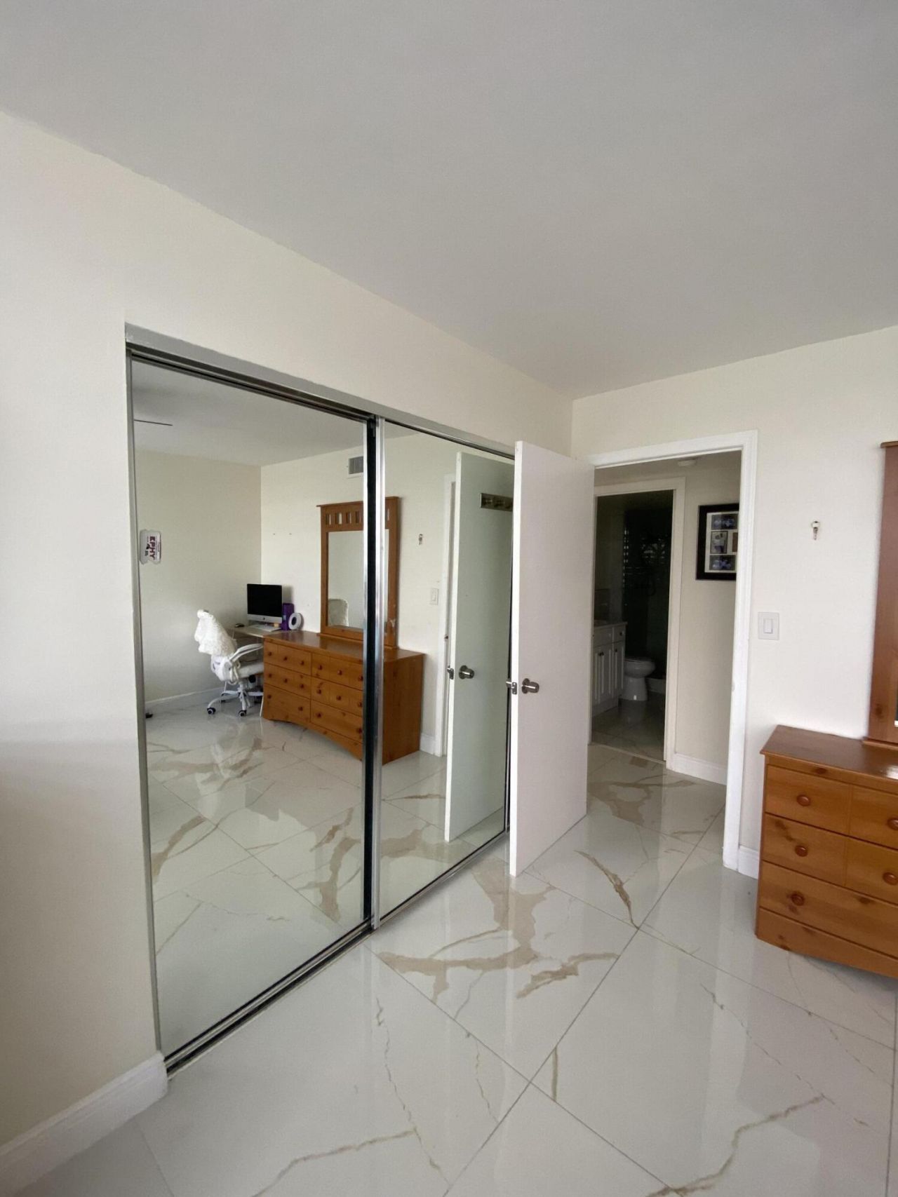 7001 Environ Boulevard, Unit 403, Lauderhill, FL 33319 Photo