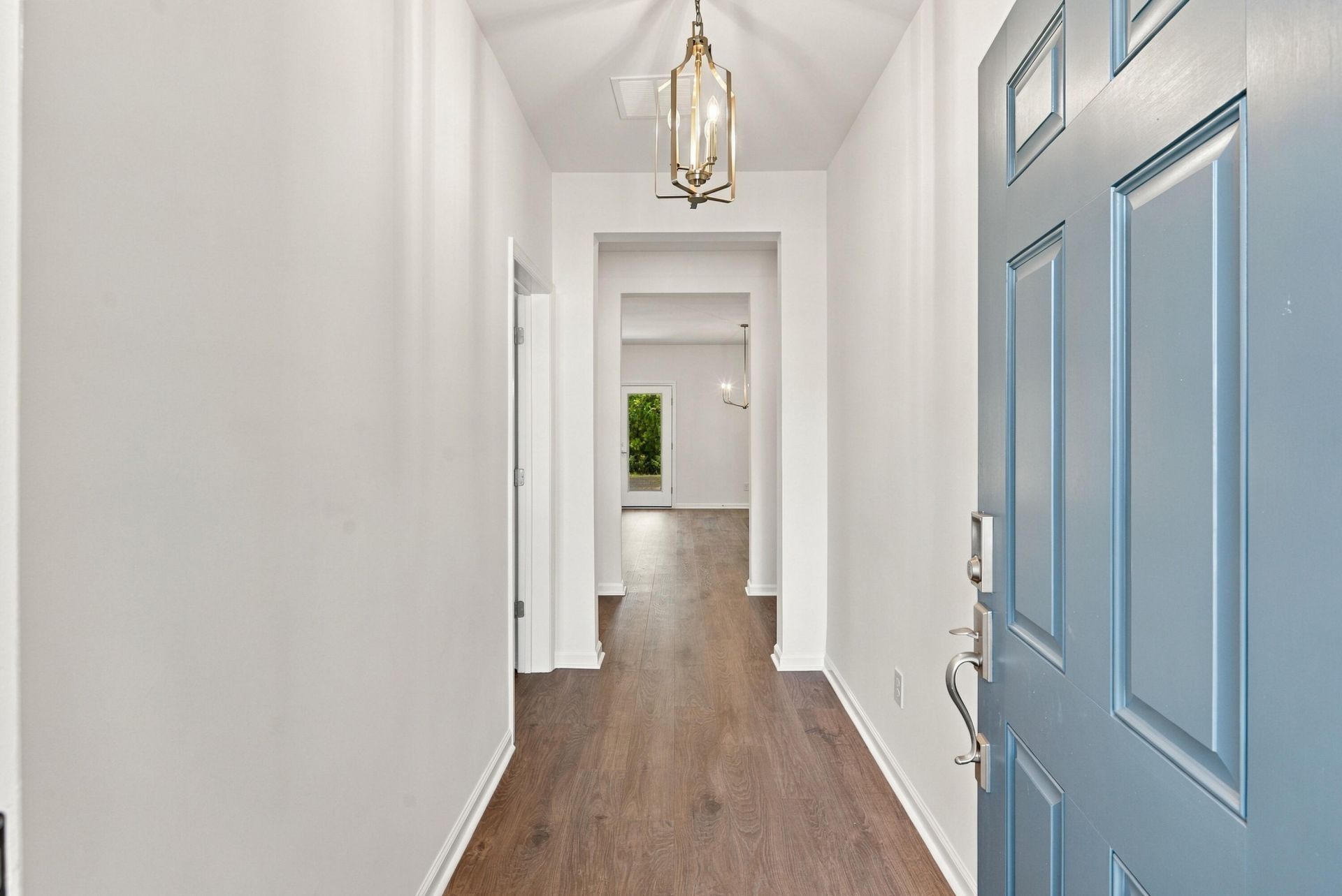 458 White Magnolia Street Photo 10