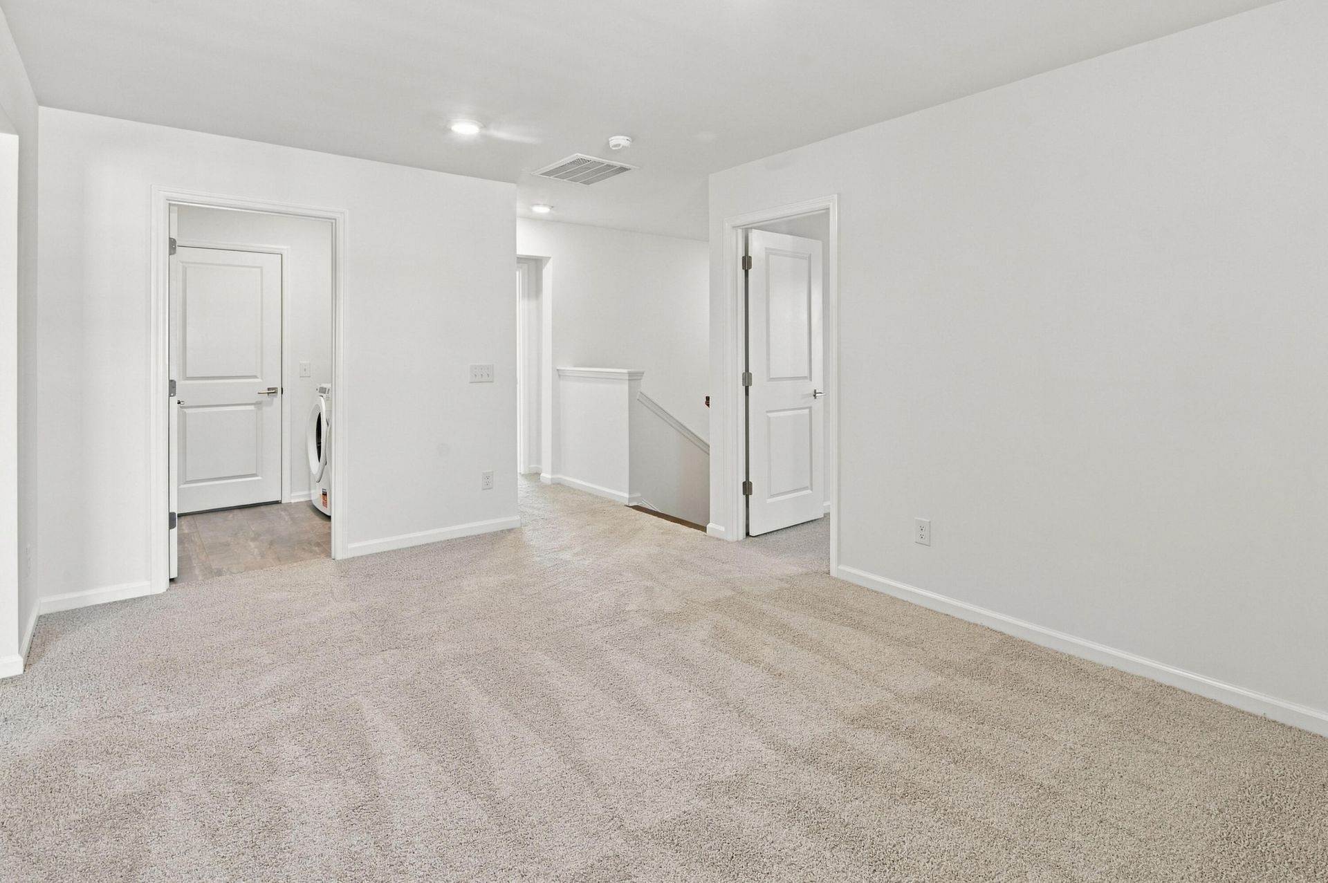 458 White Magnolia Street Photo 12