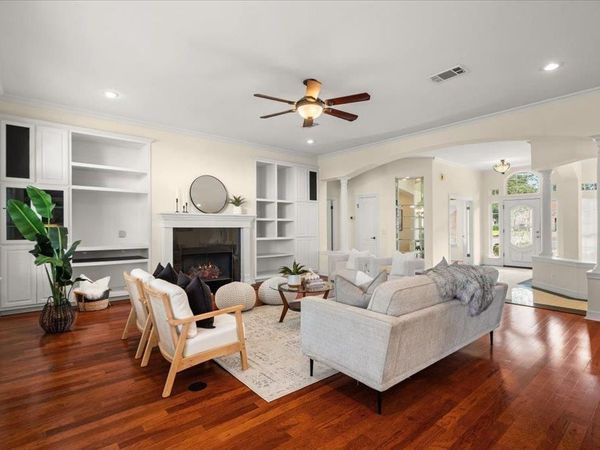 5118 Prairie Dunes DR, Austin, TX 78747