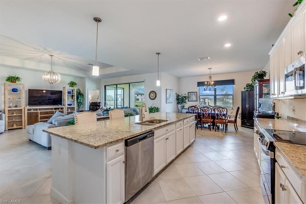 3335 Menores Way, Fort Myers, FL 33905 Photo