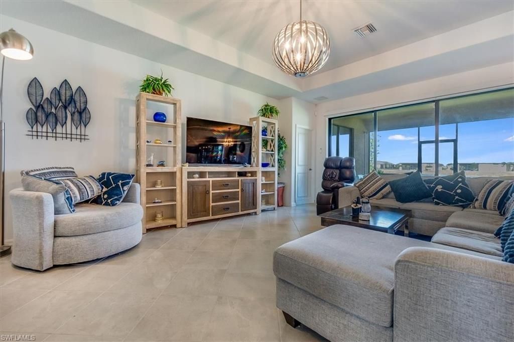 3335 Menores Way, Fort Myers, FL 33905 Photo