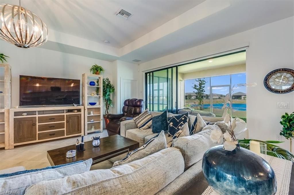 3335 Menores Way, Fort Myers, FL 33905 Photo