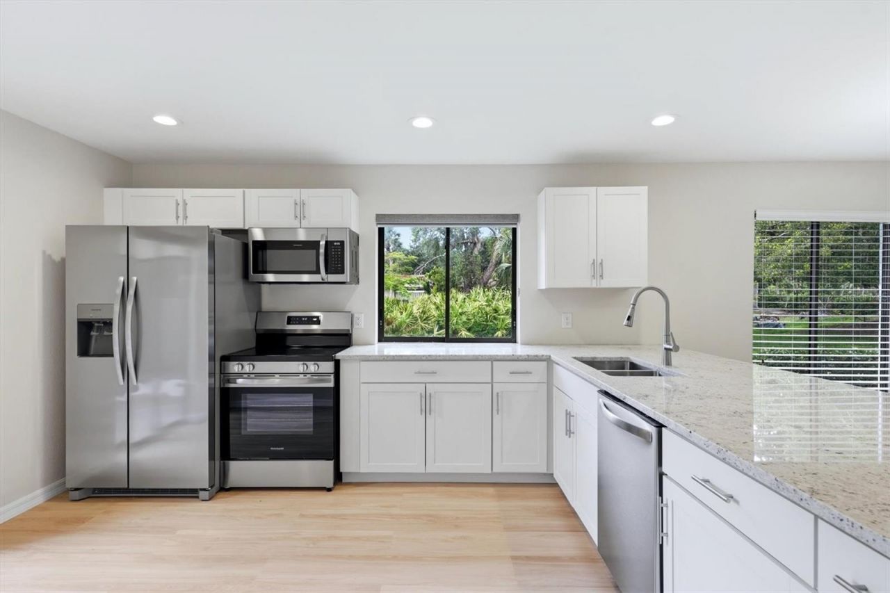 6403 Pelican Drive, Bradenton, FL 34210 Photo
