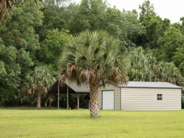 18833 NE 24TH AVENUE , CITRA, FL 32113