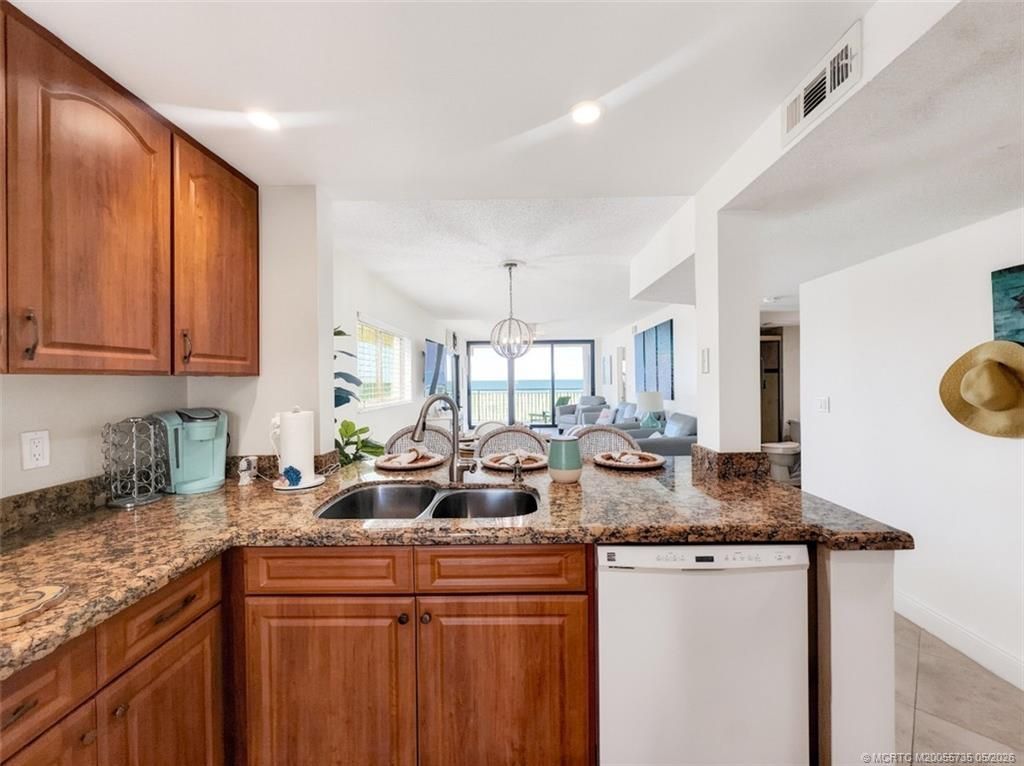 10102 S Ocean Drive, Unit 401A, Jensen Beach, FL 34957 Photo