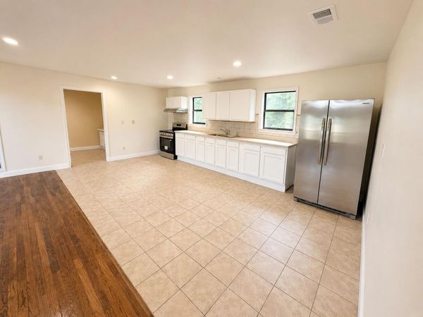 7861 New Highway 68 , Tellico Plains, TN 37385