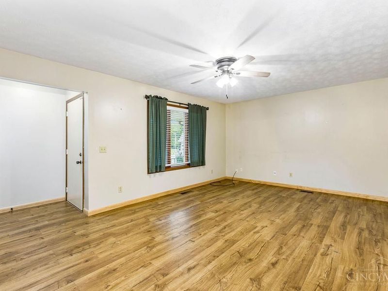 1143 Derby Road, Springfield, OH 45503 Photo 2