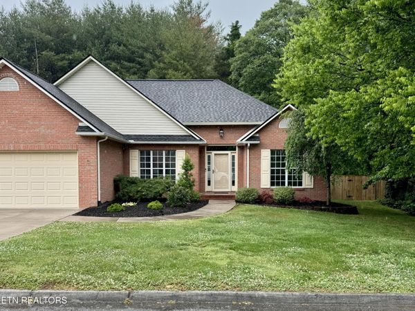 2381 Conners Creek Circle, Knoxville, TN 37932