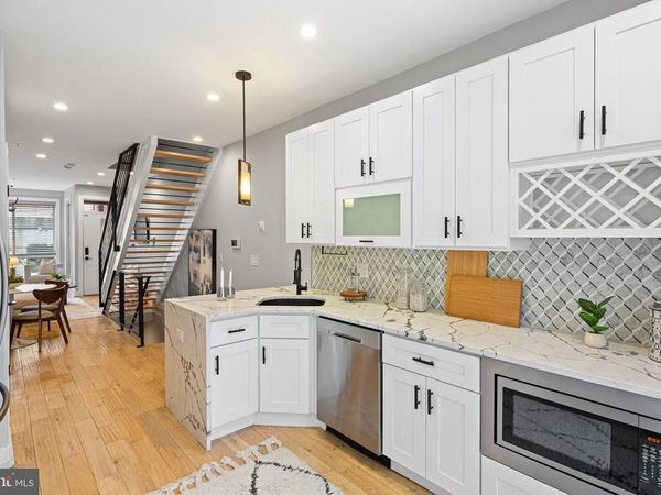 1135 E BERKS STREET, PHILADELPHIA, PA 19125