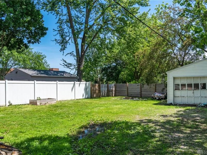 1159 S Ridge Avenue, Troy, OH 45373 Photo 6