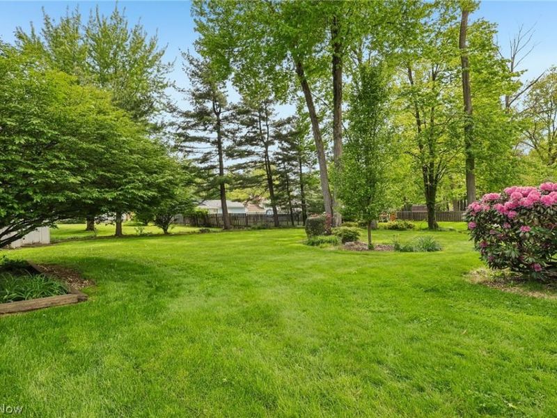 7972 Glen Oaks Drive NE, Howland, OH 44484 Photo 43