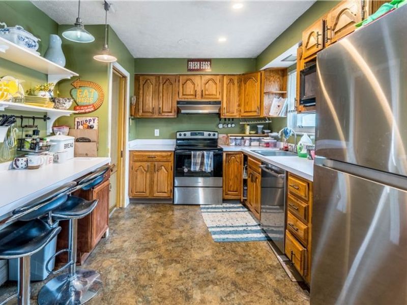 6572 Beverly Drive, Parma Heights, OH 44130 Photo 5