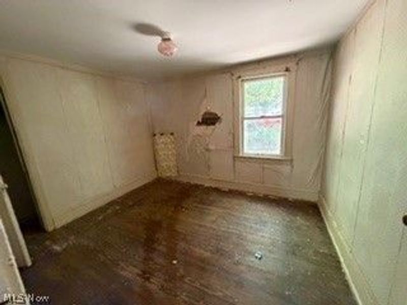 856 E 210th Street, Euclid, OH 44119 Photo 6