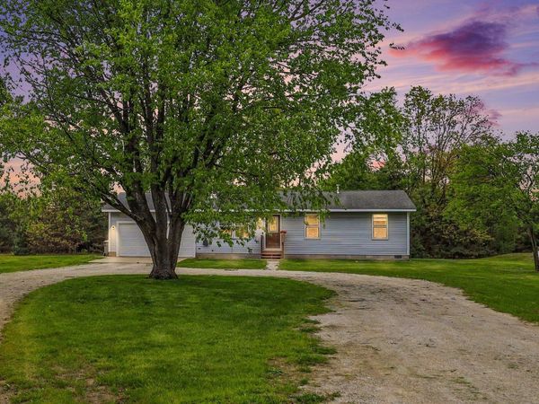 3449 Rich Road, Muskegon, MI 49445