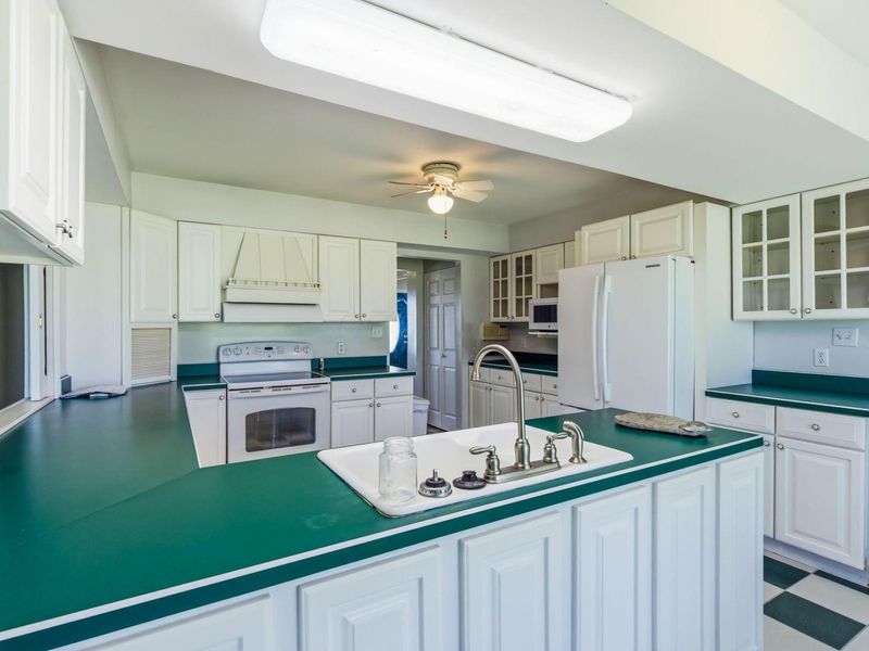 120 Watson Road, London, OH 43140 Photo 13