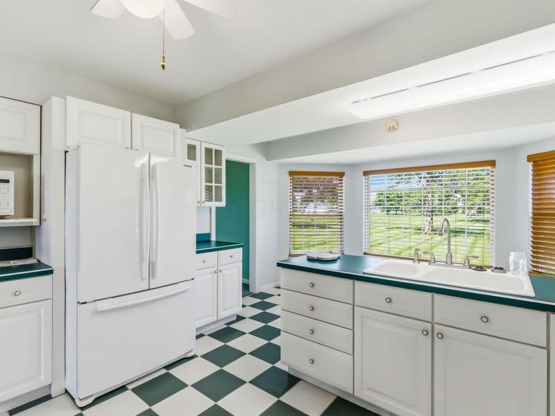120 Watson Road, London, OH 43140 Photo 14