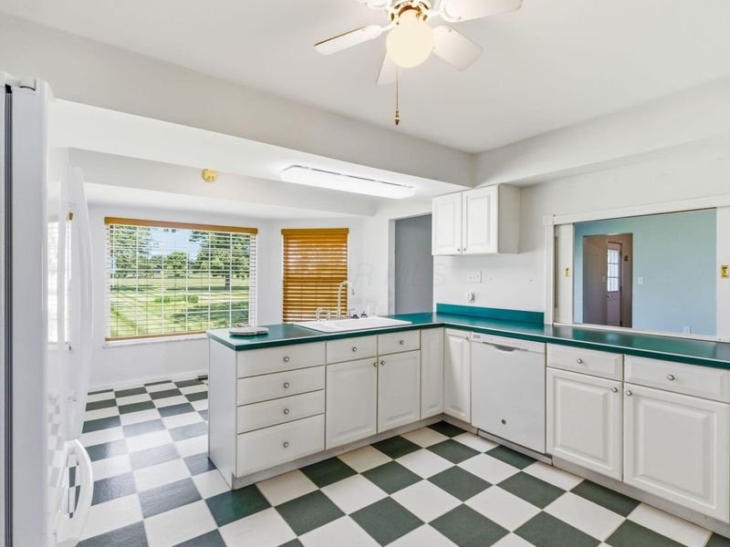 120 Watson Road, London, OH 43140 Photo 15