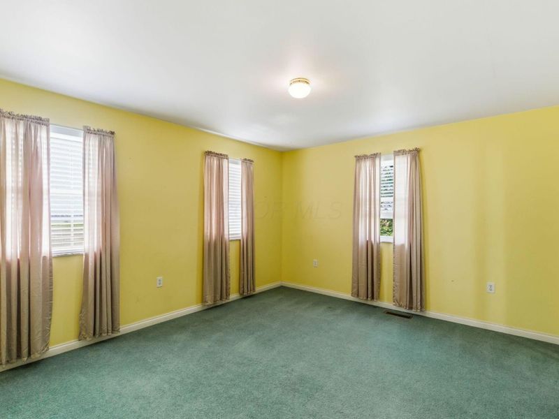 120 Watson Road, London, OH 43140 Photo 34