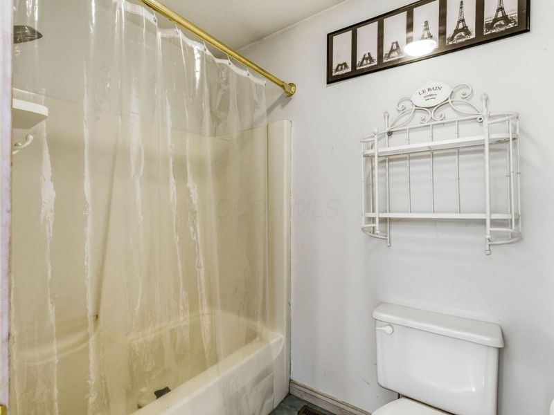 120 Watson Road, London, OH 43140 Photo 44