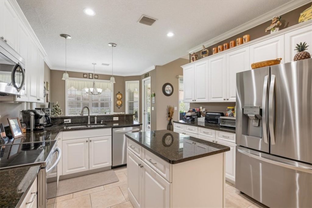5828 Pine Ridge Circle, Vero Beach, FL 32967 Photo