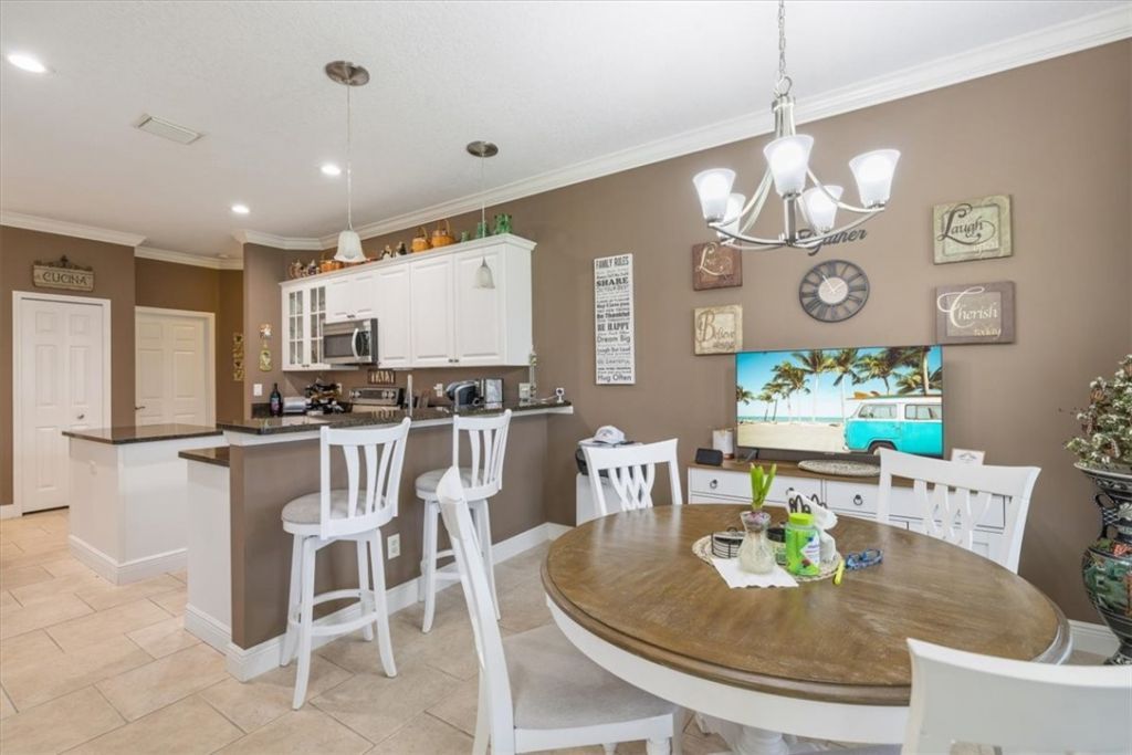 5828 Pine Ridge Circle, Vero Beach, FL 32967 Photo